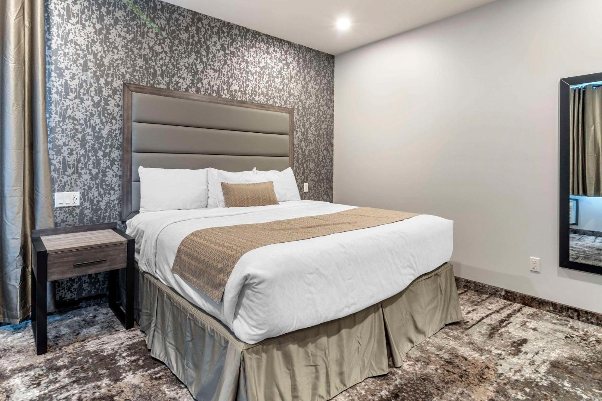 The Hue Hotel, Ascend Hotel Collection カムループス エクステリア 写真